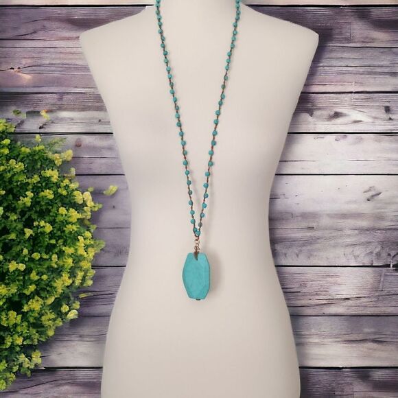 Sequin Brand Faux Turquoise Pendant Necklace Beaded Bohemian Witchy Hippie Boho - Picture 12 of 15